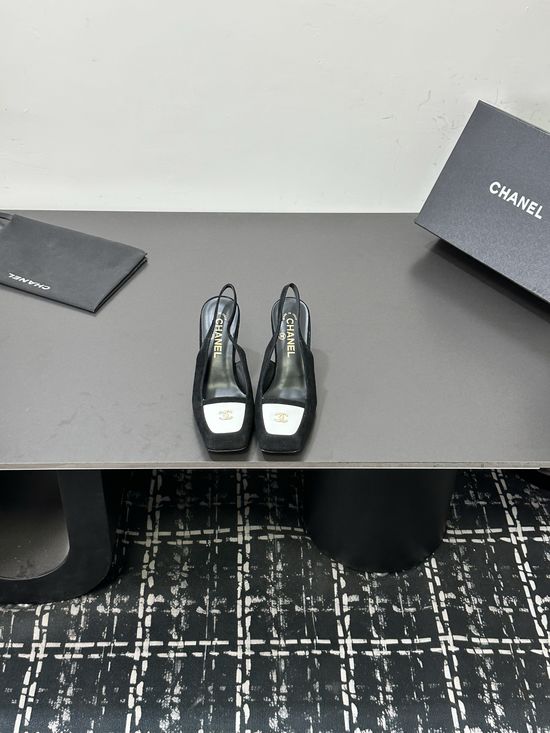 Chanel Sheepskin Upper Elegant Slides With Gift Box
