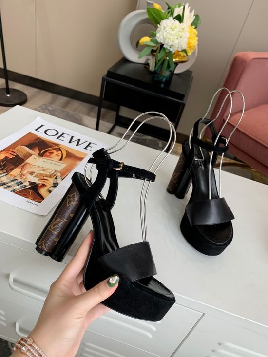 Louis Vuitton Comfortable Platform High Heel Sandals With Leather Outsole