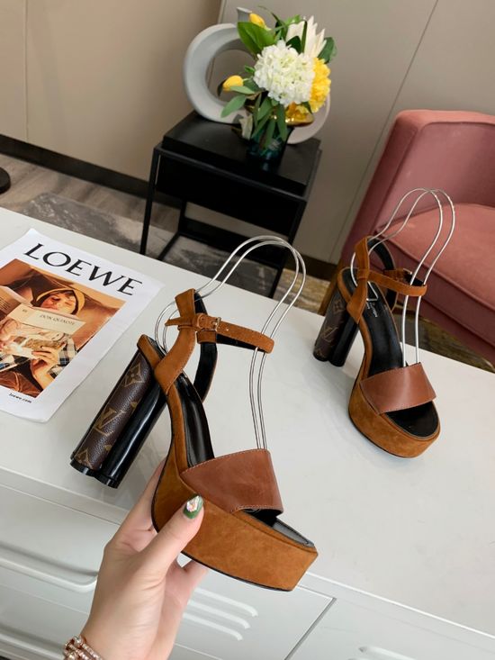 Louis Vuitton Comfortable Platform High Heel Sandals With Leather Outsole