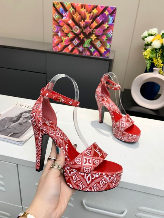 Louis Vuitton Vintage Monogram Pattern High Heels With Soft Lining