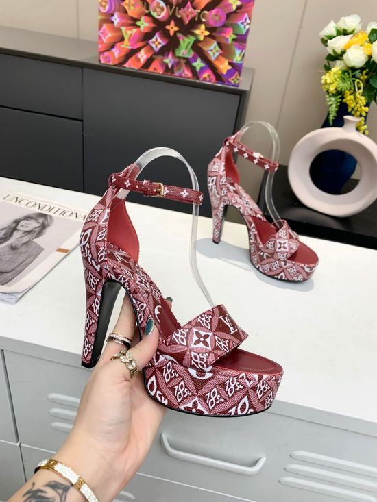 Louis Vuitton Vintage Monogram Pattern High Heels With Soft Lining