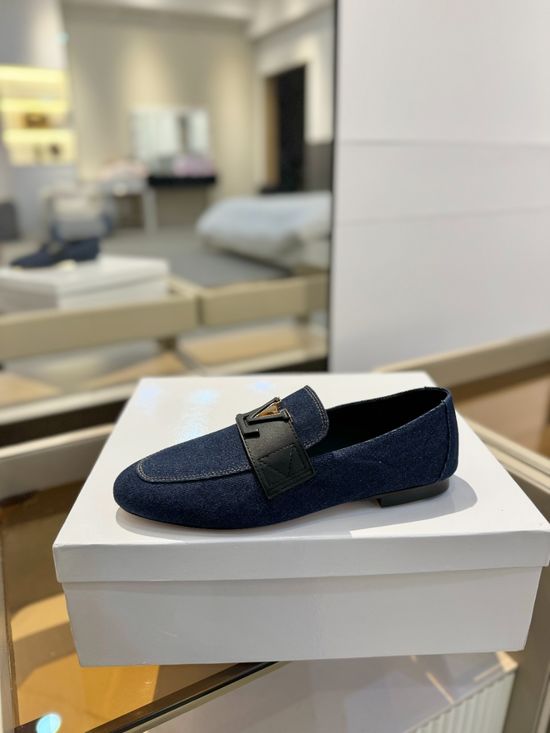 Louis Vuitton Genuine Leather Flat Shoes Premium Soft Lining Comfortable Walking