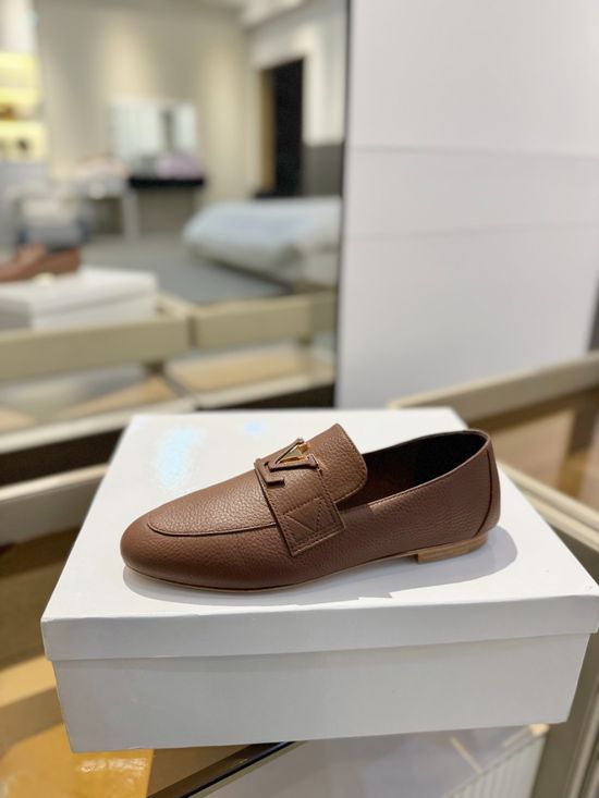 Louis Vuitton Genuine Leather Flat Shoes Premium Soft Lining Comfortable Walking