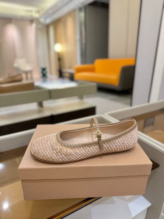 Gianvito Rossi Gem Embellished Comfortable Leather Flat Mary Jane Shoes