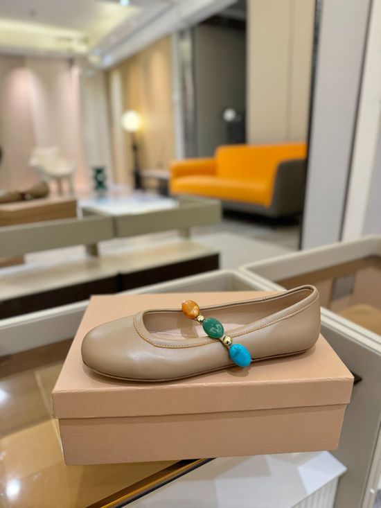 Gianvito Rossi Gemstone Decor Mary Jane Flat Casual Shoes