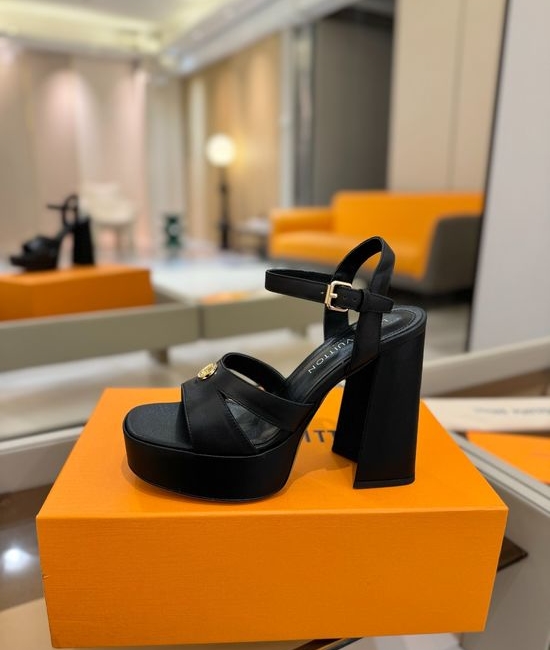 Louis Vuitton LV Elegant Platform Wedge Sandals Premium Comfort Soft Lining