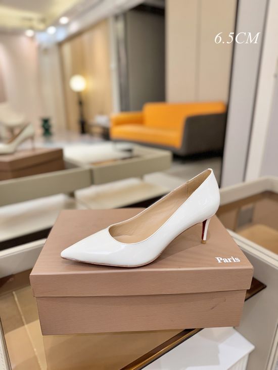 Christian Louboutine Patent Leather Classic Low Heel Comfortable Office Pumps