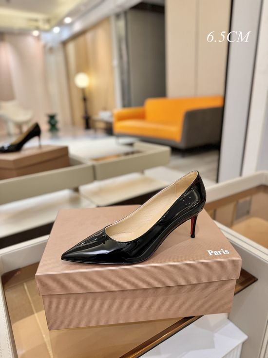 Christian Louboutine Patent Leather Classic Low Heel Comfortable Office Pumps