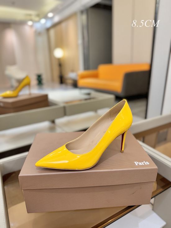 Christian Louboutine Classic Patent Leather Comfortable Mid Heel Dress Pumps