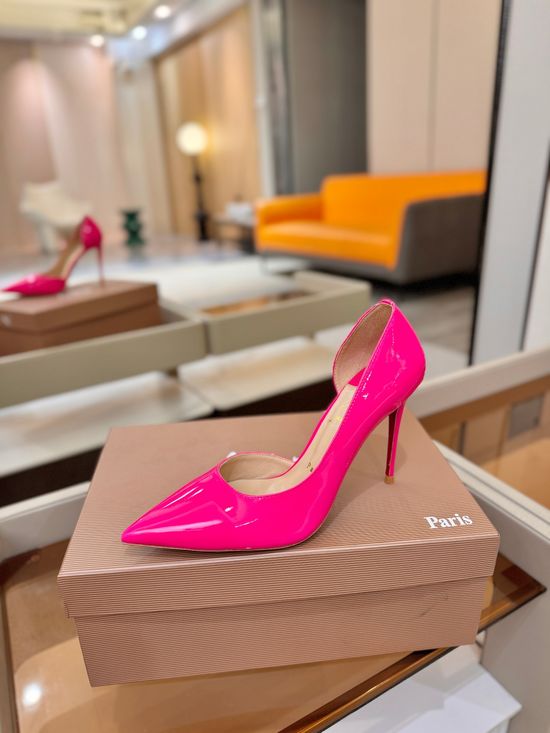 Christian Louboutine Classic Leather Pointed Toe Stiletto Heel Pumps