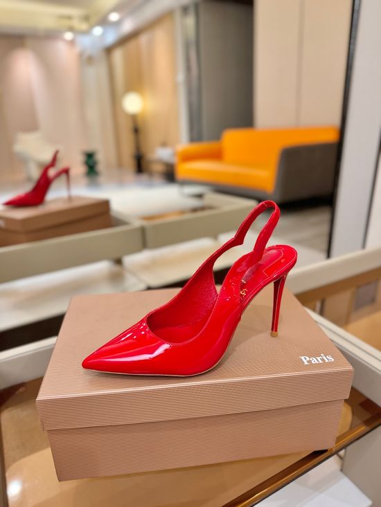 Christian Louboutine Wave-back High Heels Patent Leather Upper Genuine Leather Sole
