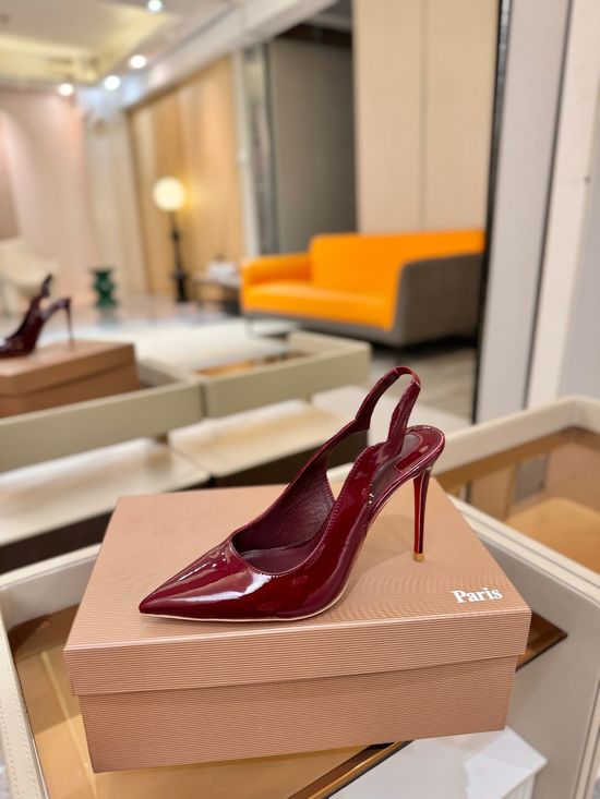 Christian Louboutine Wave-back High Heels Patent Leather Upper Genuine Leather Sole