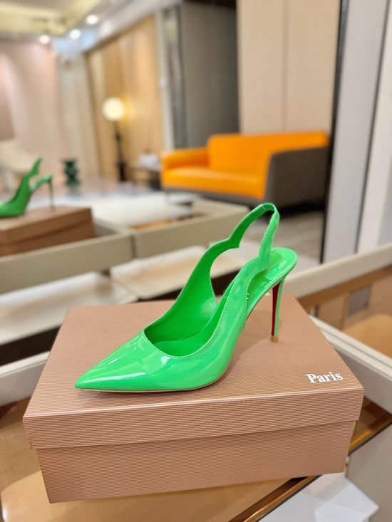 Christian Louboutine Wave-back High Heels Patent Leather Upper Genuine Leather Sole