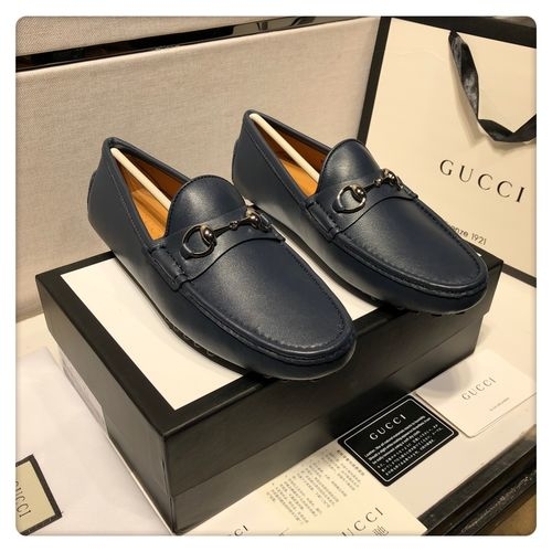 Gucci Cowhide Loafers With Interlocking G Details