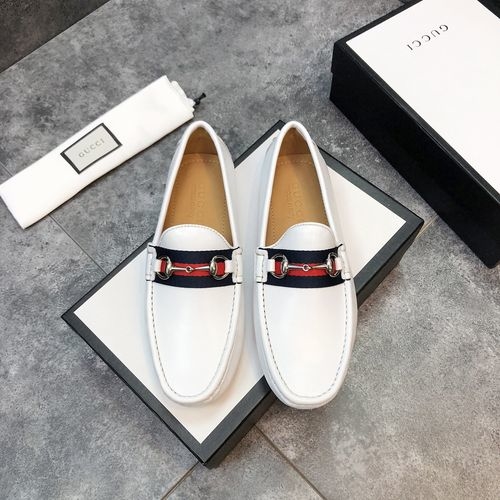 Gucci Cowhide Loafers With Interlocking G Details