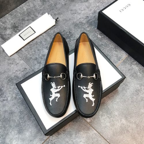 Gucci Cowhide Loafers With Interlocking G Details