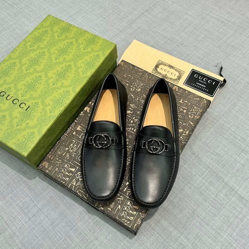 Gucci Cowhide Loafers With Interlocking G Details