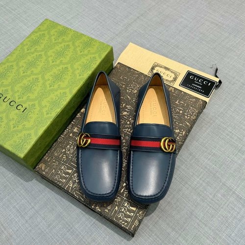 Gucci Cowhide Loafers With Interlocking G Details