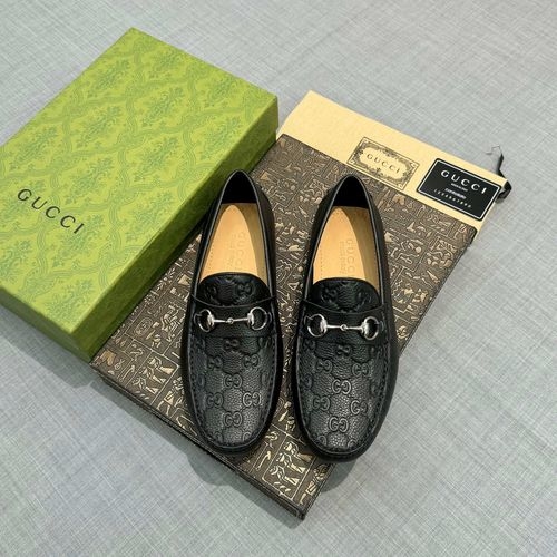 Gucci Cowhide Loafers With Interlocking G Details