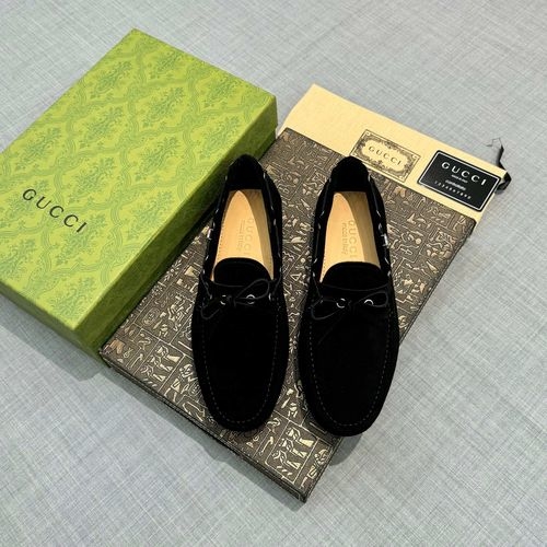 Gucci Cowhide Loafers With Interlocking G Details