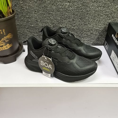 Descente Enerzite Breathable BOA Running Shoes