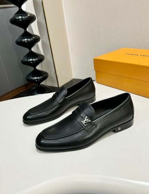 Louis Vuitton LV Premium Leather Casual Dress Shoes