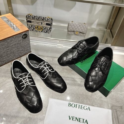 Bottega Veneta BV Woven Strap Flat Shoes With Leather Sole