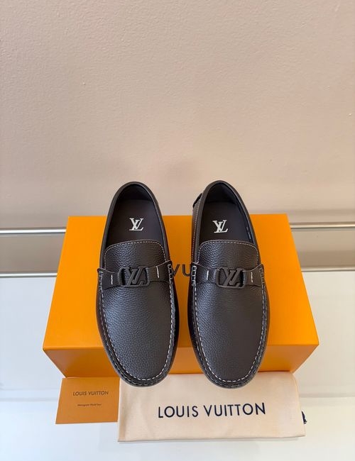 Louis Vuitton LV Moccasin Driving Shoes Classic Pattern Leather Upper