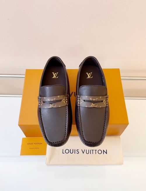 Louis Vuitton LV Moccasin Driving Shoes Classic Pattern Leather Upper