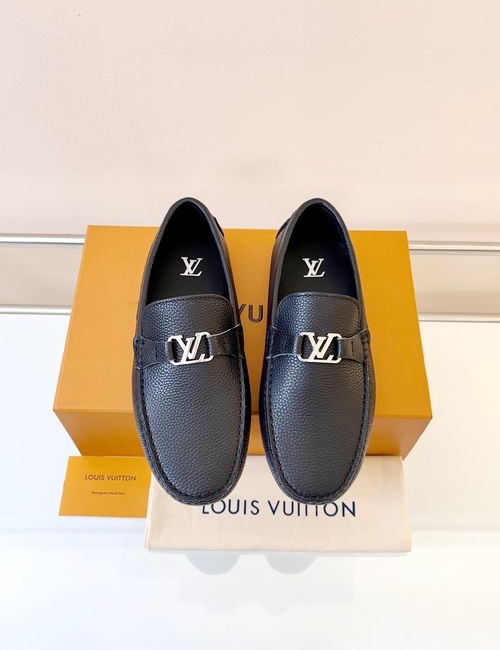 Louis Vuitton LV Moccasin Driving Shoes Classic Pattern Leather Upper