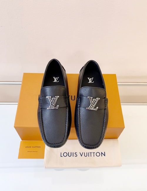 Louis Vuitton LV Moccasin Driving Shoes Classic Pattern Leather Upper