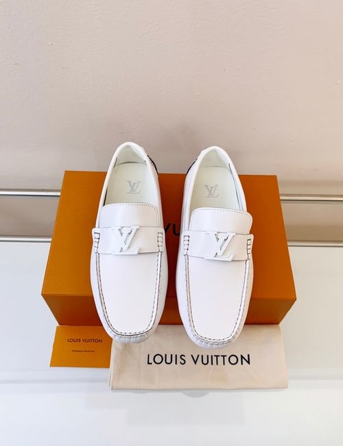 Louis Vuitton LV Moccasin Driving Shoes Classic Pattern Leather Upper