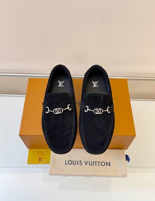 Louis Vuitton LV Moccasin Driving Shoes Classic Pattern Leather Upper