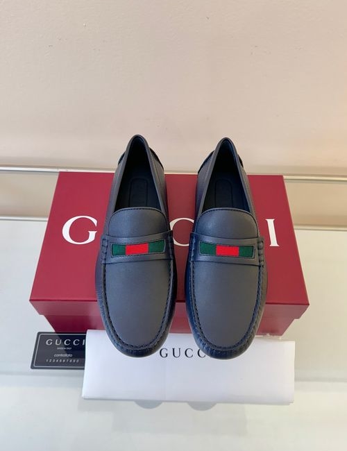Gucci Cowhide Loafers With Interlocking G Details