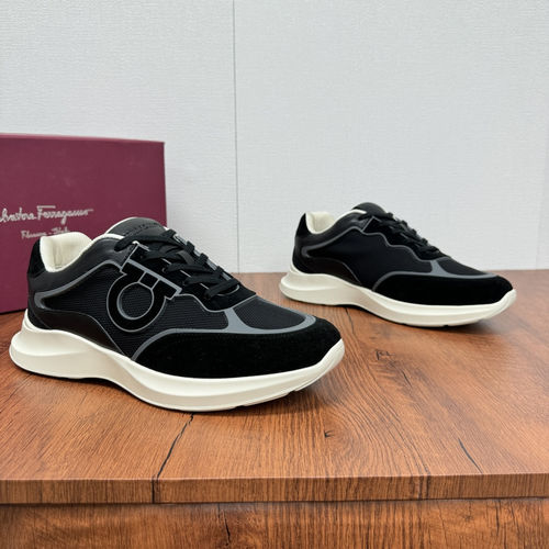 Ferragamo Cancini Buckle Low Top Casual Shoes