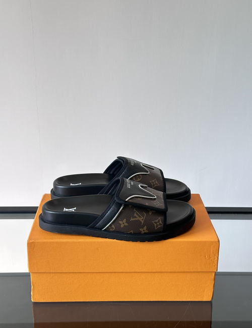 Louis Vuitton LV Cowhide Velcro Slides With Non-slip Sole
