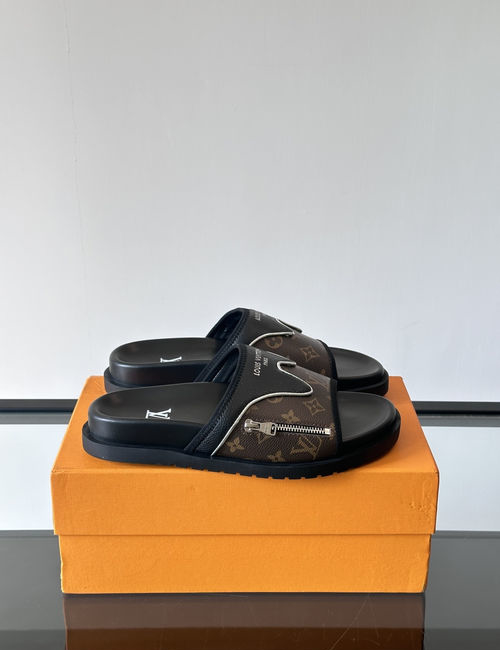 Louis Vuitton LV Cowhide Slides With Non-slip Rubber Sole