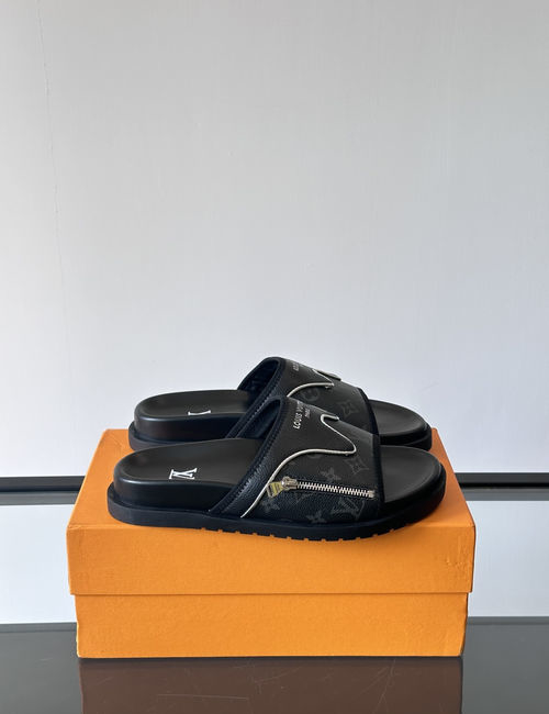 Louis Vuitton LV Cowhide Slides With Non-slip Rubber Sole