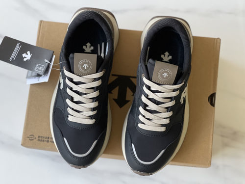 Descente Dualis DSR Retro Casual Running Shoes
