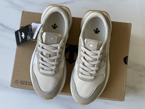 Descente Dualis DSR Retro Casual Running Shoes