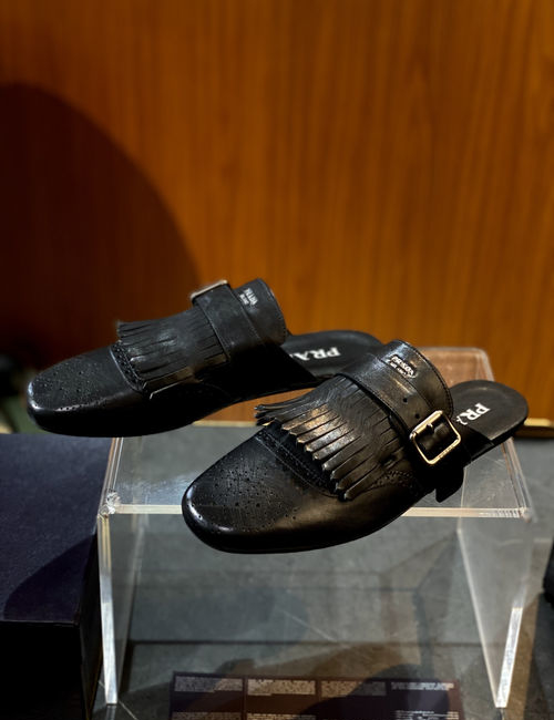 Prada Leather Loafers Classic Comfortable Elegant Shoes