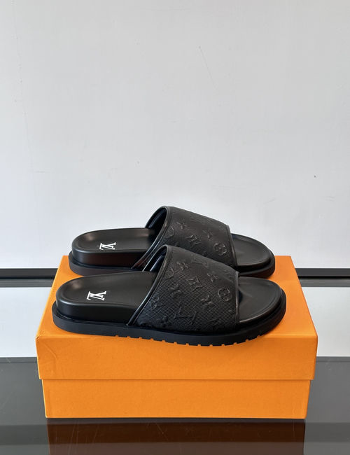 Louis Vuitton LV Cowhide Non-slip Rubber Sole Comfortable Slippers