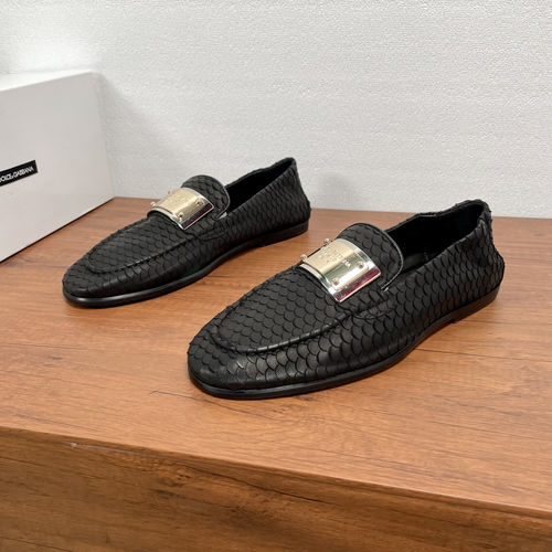 Dolce & Gabbana DG Black Calfskin Loafers With Gold Nameplate