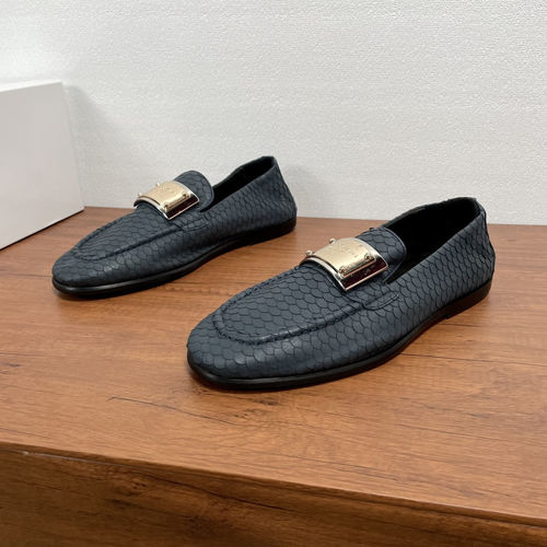 Dolce & Gabbana DG Calfskin Casual Loafers With Fish Scale Design