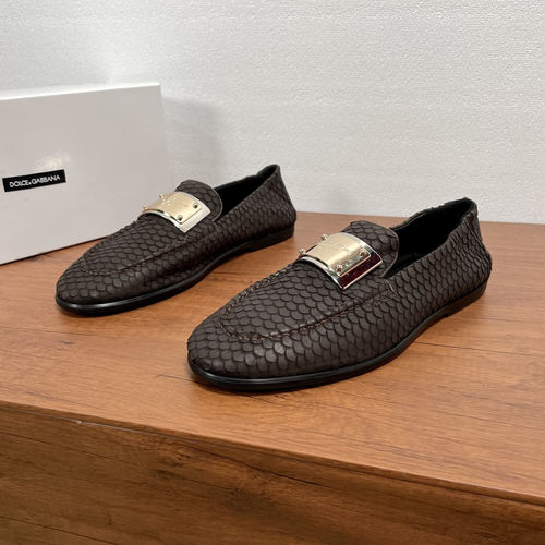 Dolce & Gabbana DG Brown Calfskin Loafers With Gold Nameplate