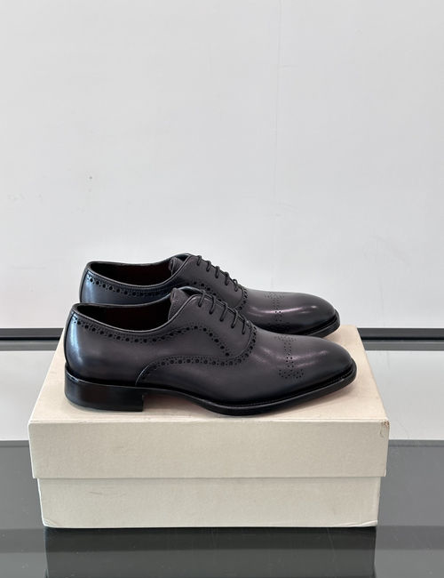 Santoni Cowhide Leather Sole Dress Shoes