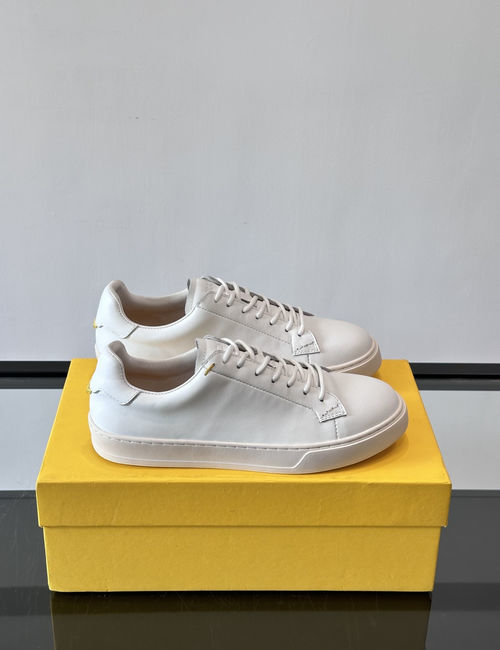 Doucals Handmade Leather Shoes With Simple Design
