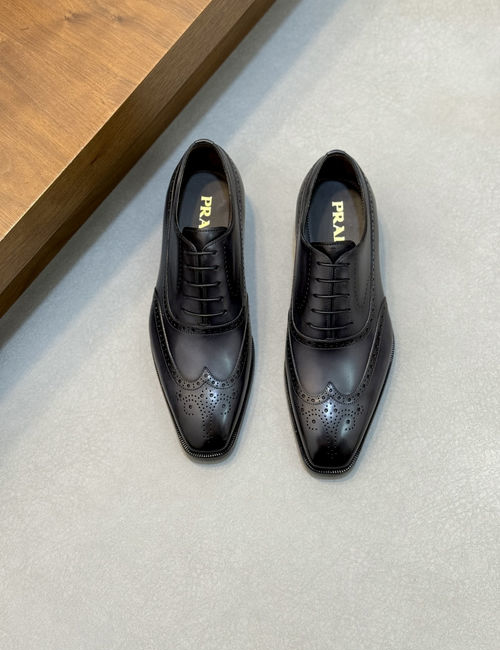 Prada Hand-colored Cowhide Leather Dress Shoes
