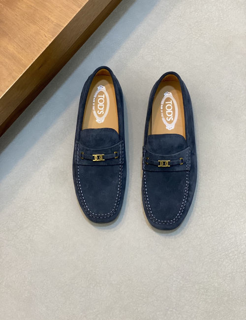 Tods Classic Loafers With Twisted Logo Design