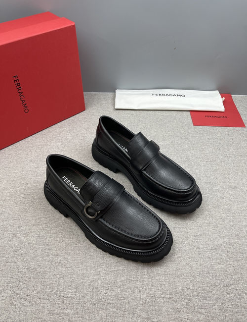 Ferragamo Patent Leather Business Oxford Shoes